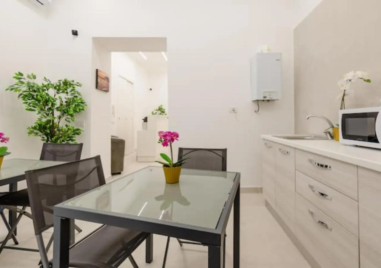Bed & Breakfast Luxury Home Naples