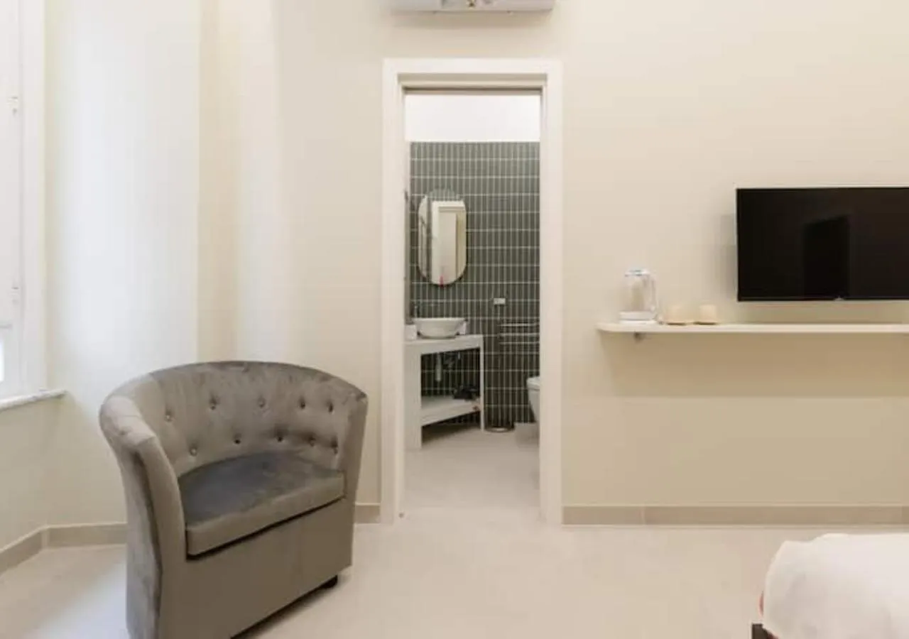 Luxury Home Naples Bed & Breakfast